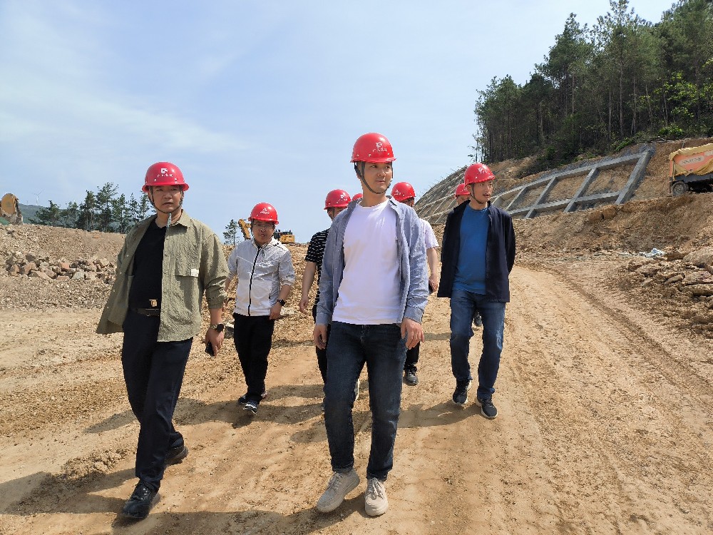 黎強(qiáng)帶隊(duì)開(kāi)展五一節(jié)前安全檢查